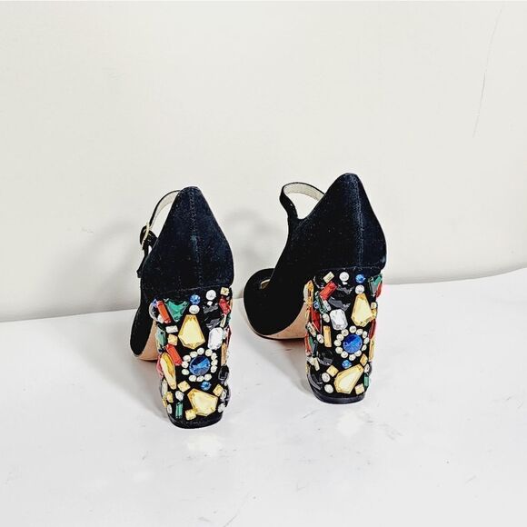 Bettye Muller - Picture 9 of 13